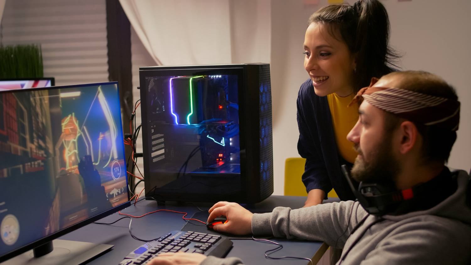 Desarrollo de juegos de computadora de  Elementusagas 